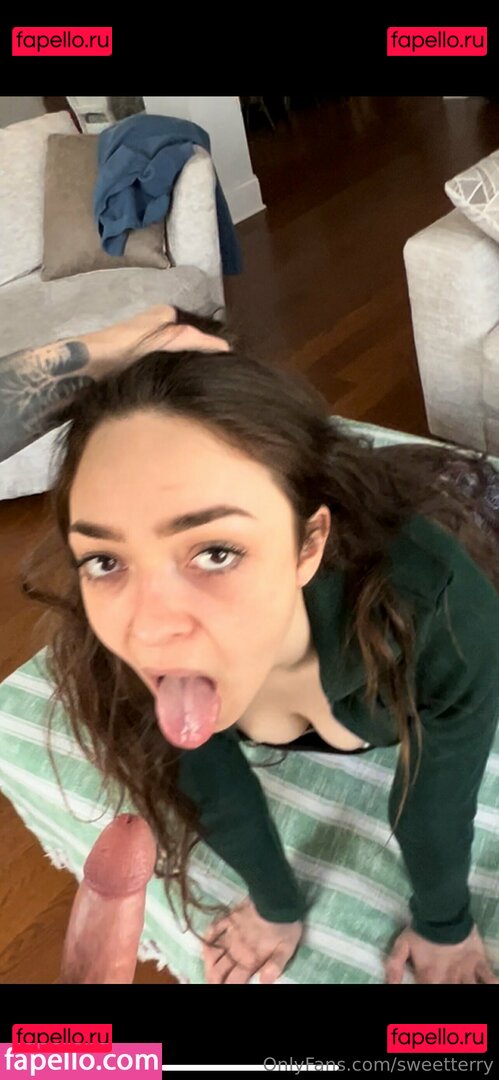 officialsweetterry / sweetterry Onlyfans Photo Gallery 