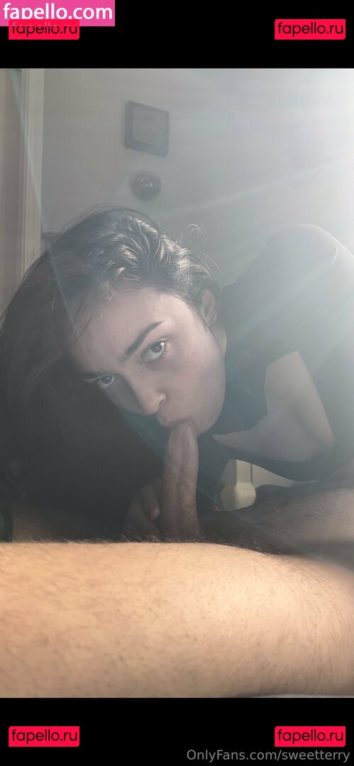 officialsweetterry / sweetterry Onlyfans Photo Gallery 