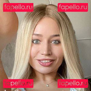 emanovak / missemabb Onlyfans Photo Gallery 