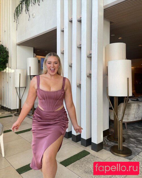Iskra Lawrence Nude Onlyfans Photo 17