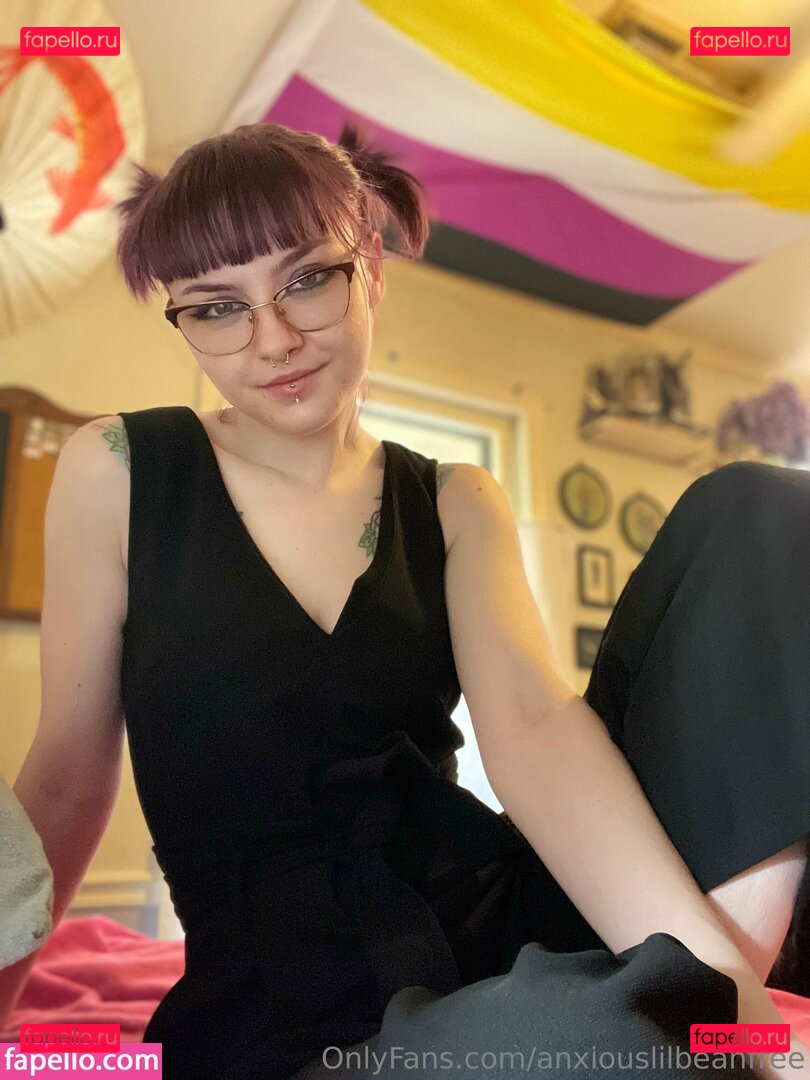 anxiouslilbeanfree Nude Onlyfans Photo 31