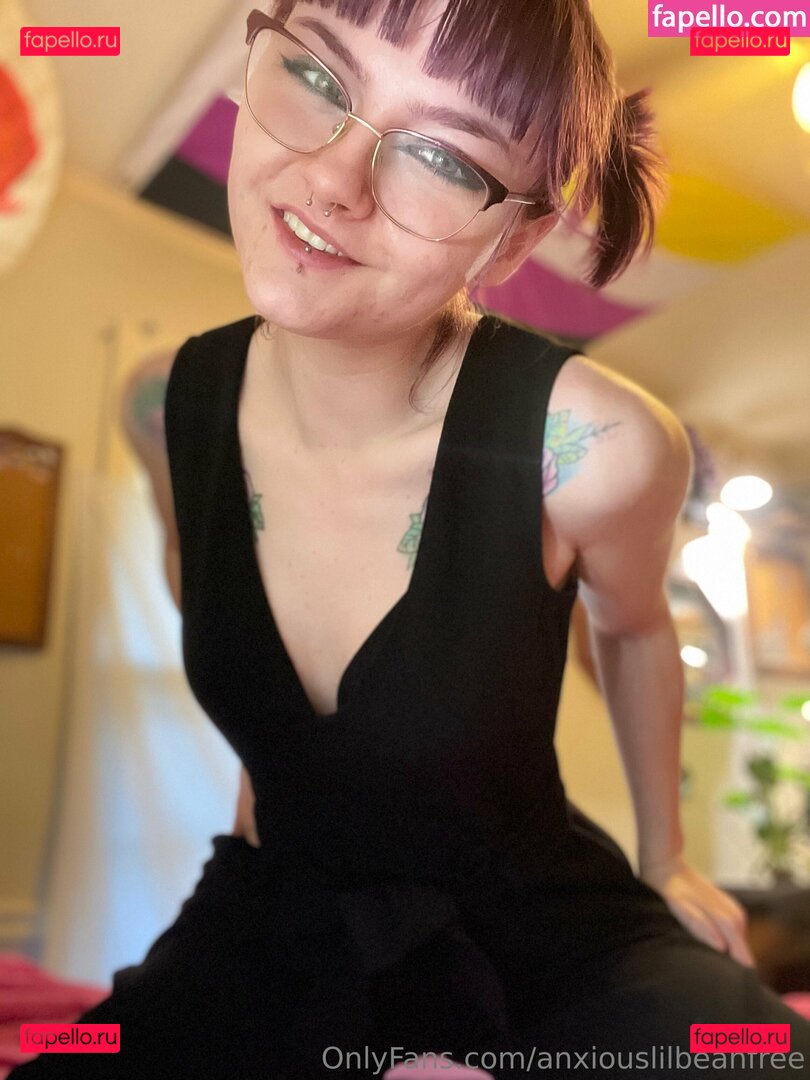 anxiouslilbeanfree Nude Onlyfans Photo 28
