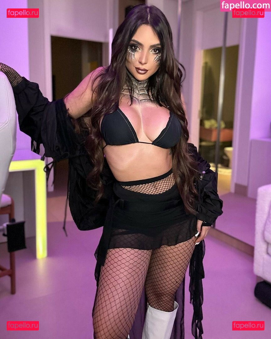Nyvi Estephan Nude Onlyfans Photo 41