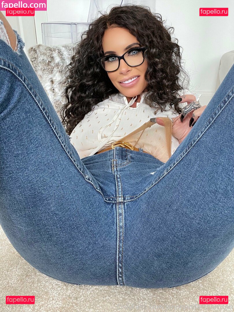Jennifer Thomson Nude Onlyfans Photo 16