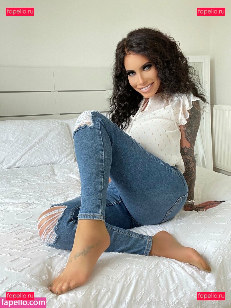 Jennifer Thomson Nude Onlyfans Photo 5