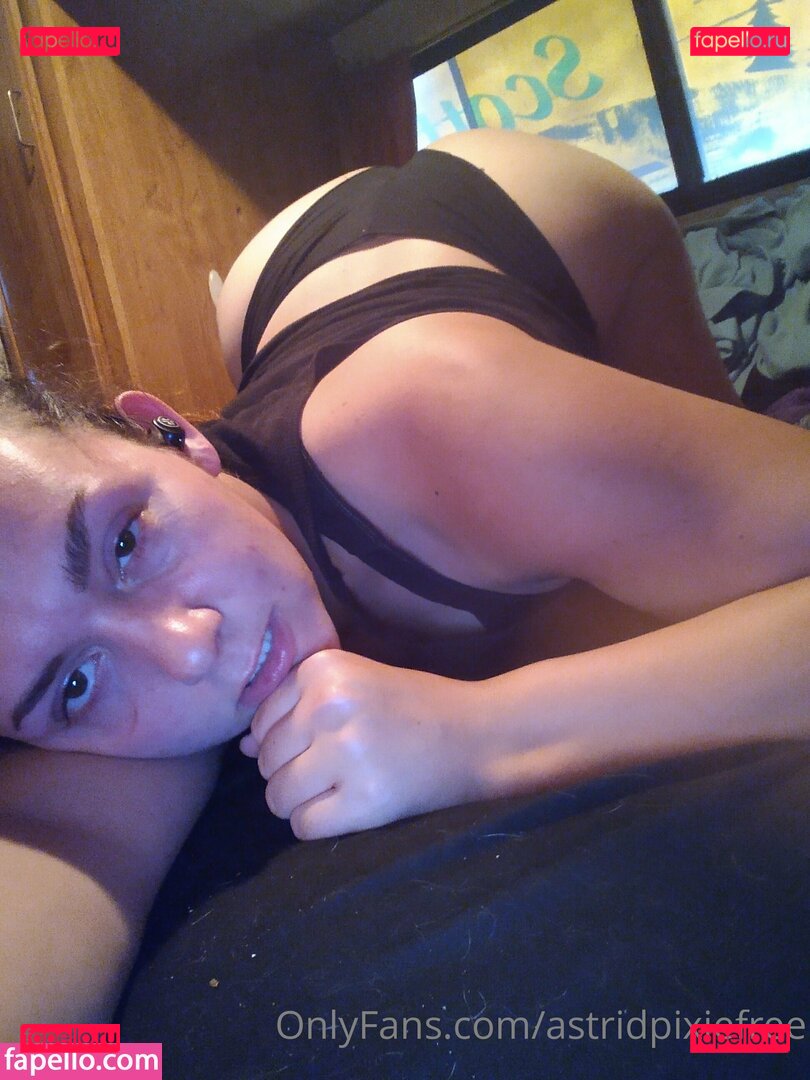 astridpixiefree Onlyfans Photo Gallery 