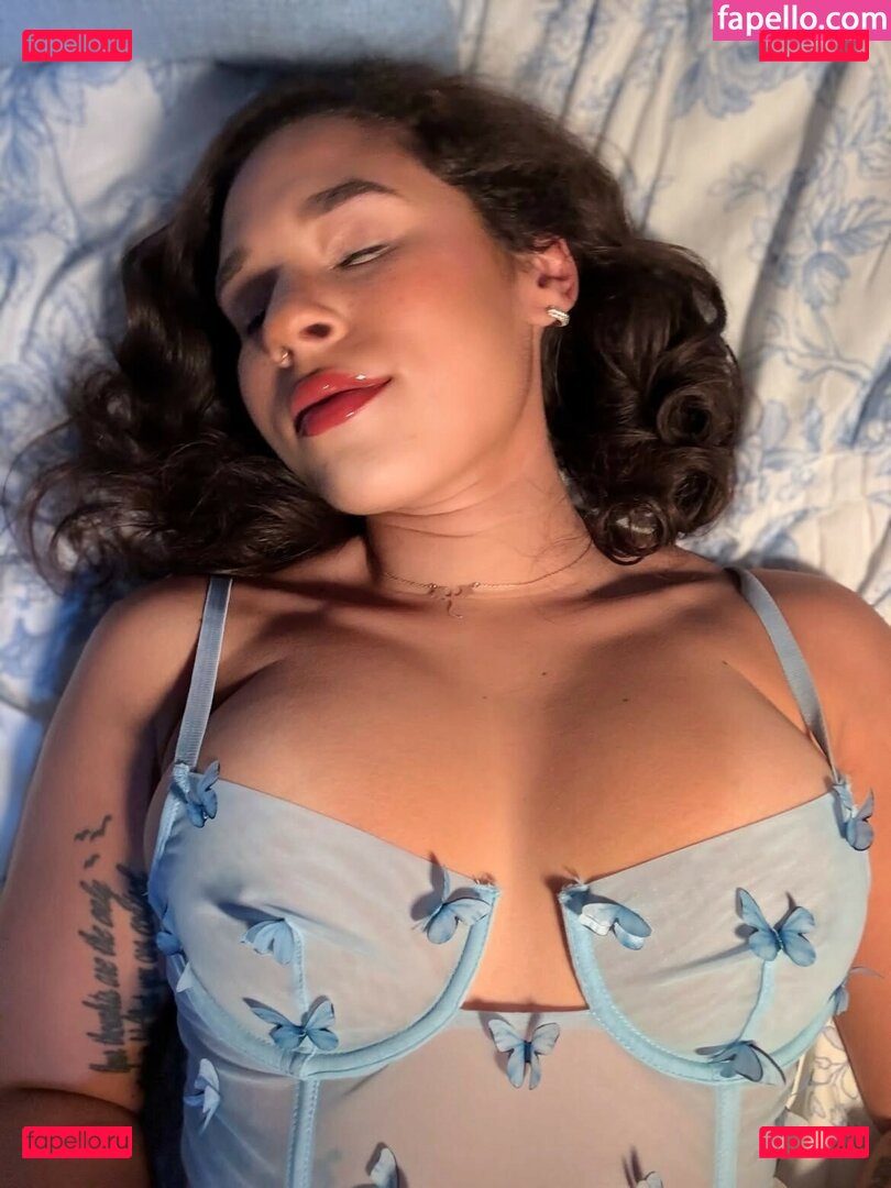 Emmy Steele / emmmysteele / emmy.ste Onlyfans Photo Gallery 