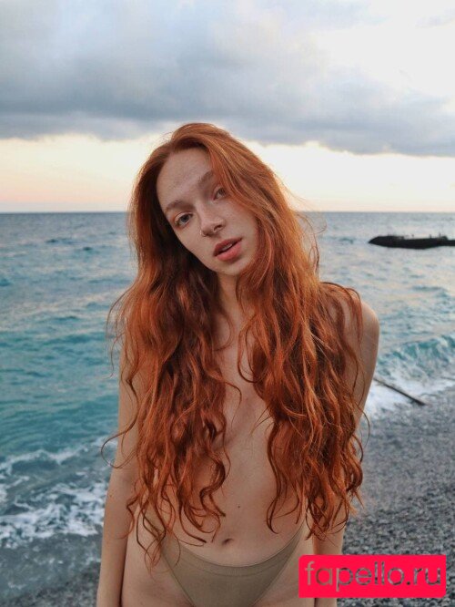 maya-red-haired Nude Onlyfans Photo 4