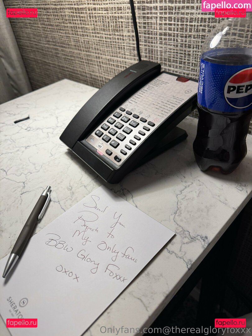 gloryalfonzov / therealgloryfoxxx Onlyfans Photo Gallery 