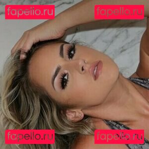 Xena / xeeleigh Onlyfans Photo Gallery 