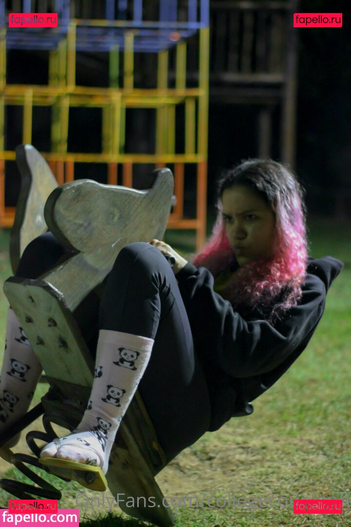 college_couples / collegecoupleph Onlyfans Photo Gallery 