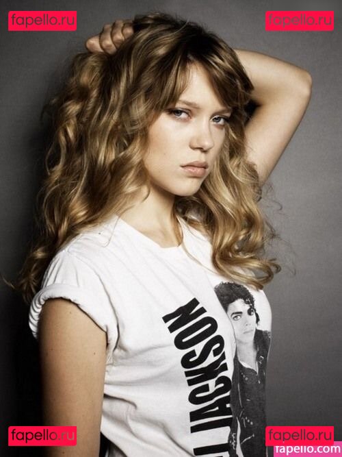 Lea Seydoux Nude Onlyfans Photo 49