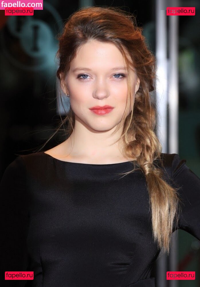 Lea Seydoux Nude Onlyfans Photo 47
