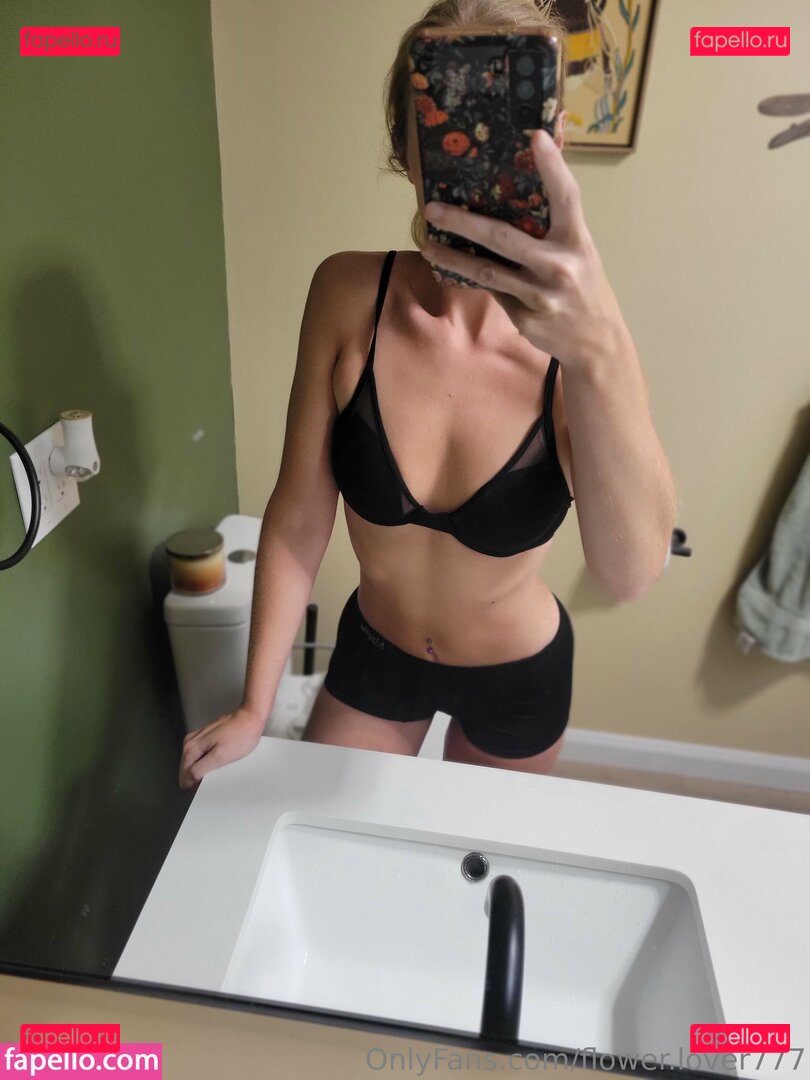 flower.lover777 / loveoflife77777 Onlyfans Photo Gallery 