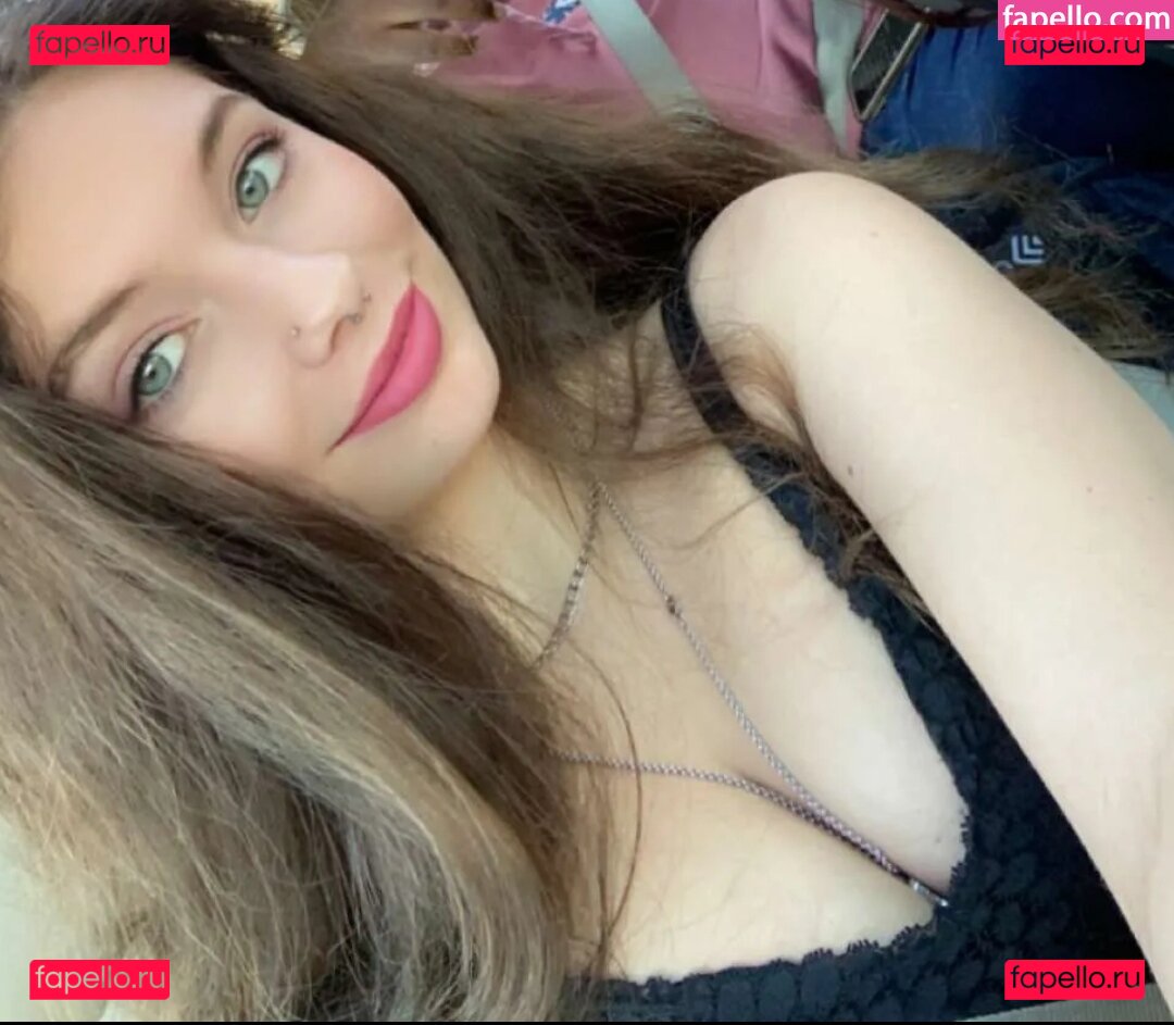 Slap_tastik / lydia_renae.xo / lydialoverenae Onlyfans Photo Gallery 