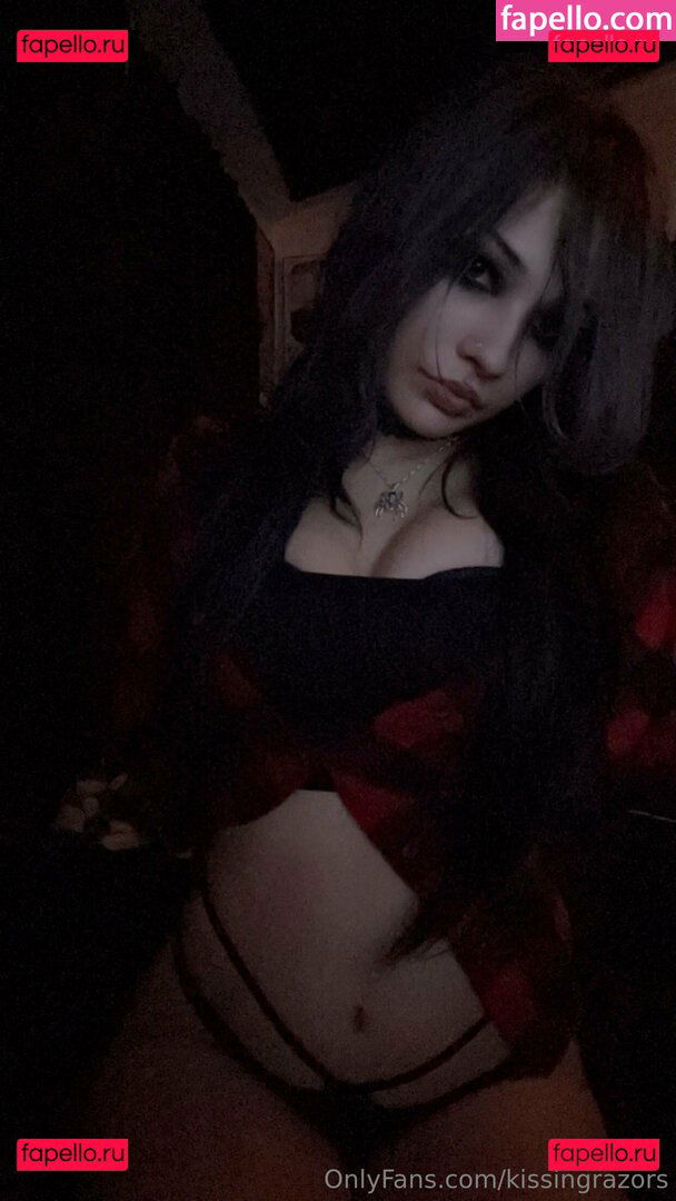 Killkels / kill.kels / kissingrazors Onlyfans Photo Gallery 