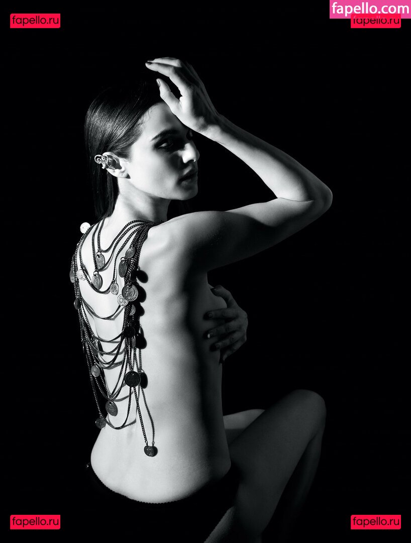 Rachel Weisz Nude Onlyfans Photo 11