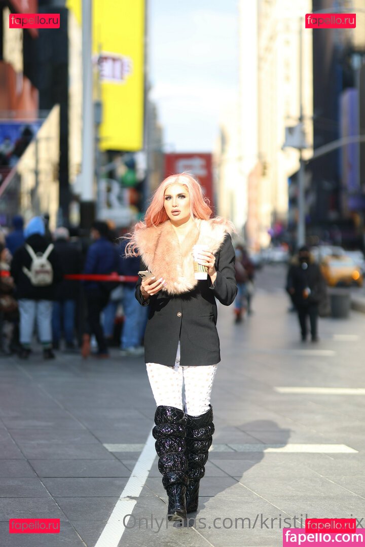 kristilacroix / kristilacroixoxo Onlyfans Photo Gallery 