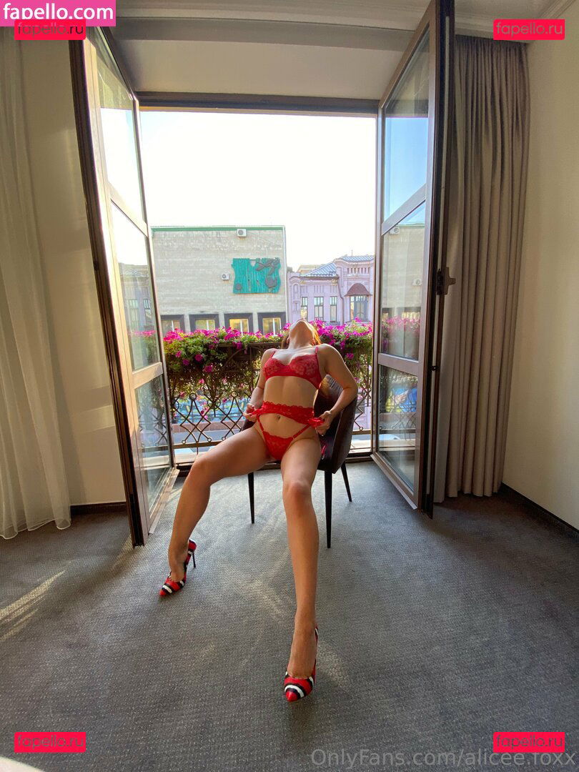 alicee.foxx / alicefoxartist Onlyfans Photo Gallery 