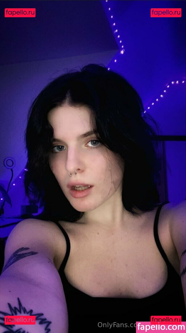 alicee.foxx / alicefoxartist Onlyfans Photo Gallery 