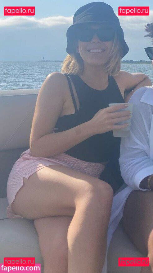 Colleen Wolfe / ColleenWolfe Onlyfans Photo Gallery 