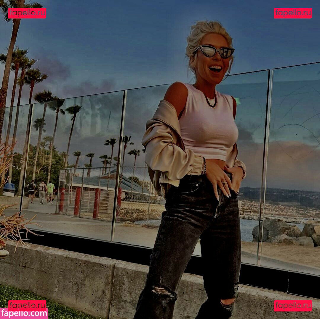 Colleen Wolfe / ColleenWolfe Onlyfans Photo Gallery 