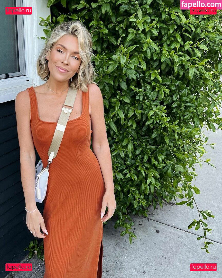 Colleen Wolfe / ColleenWolfe Onlyfans Photo Gallery 