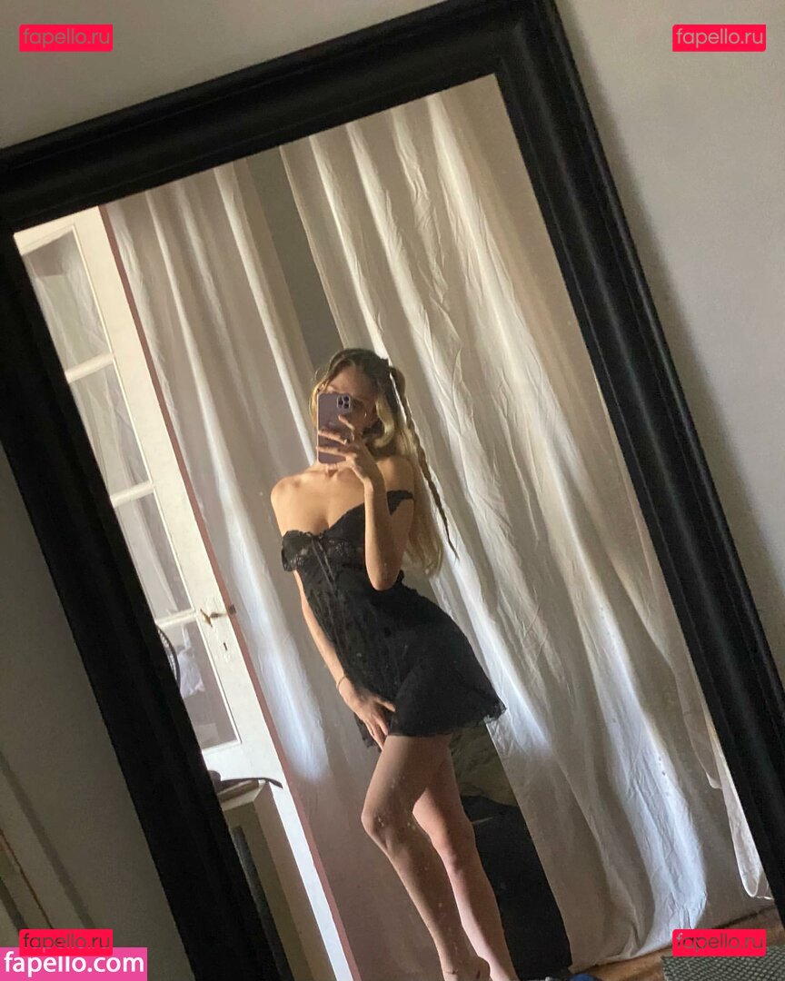 Nina Romane Nude Onlyfans Photo 17