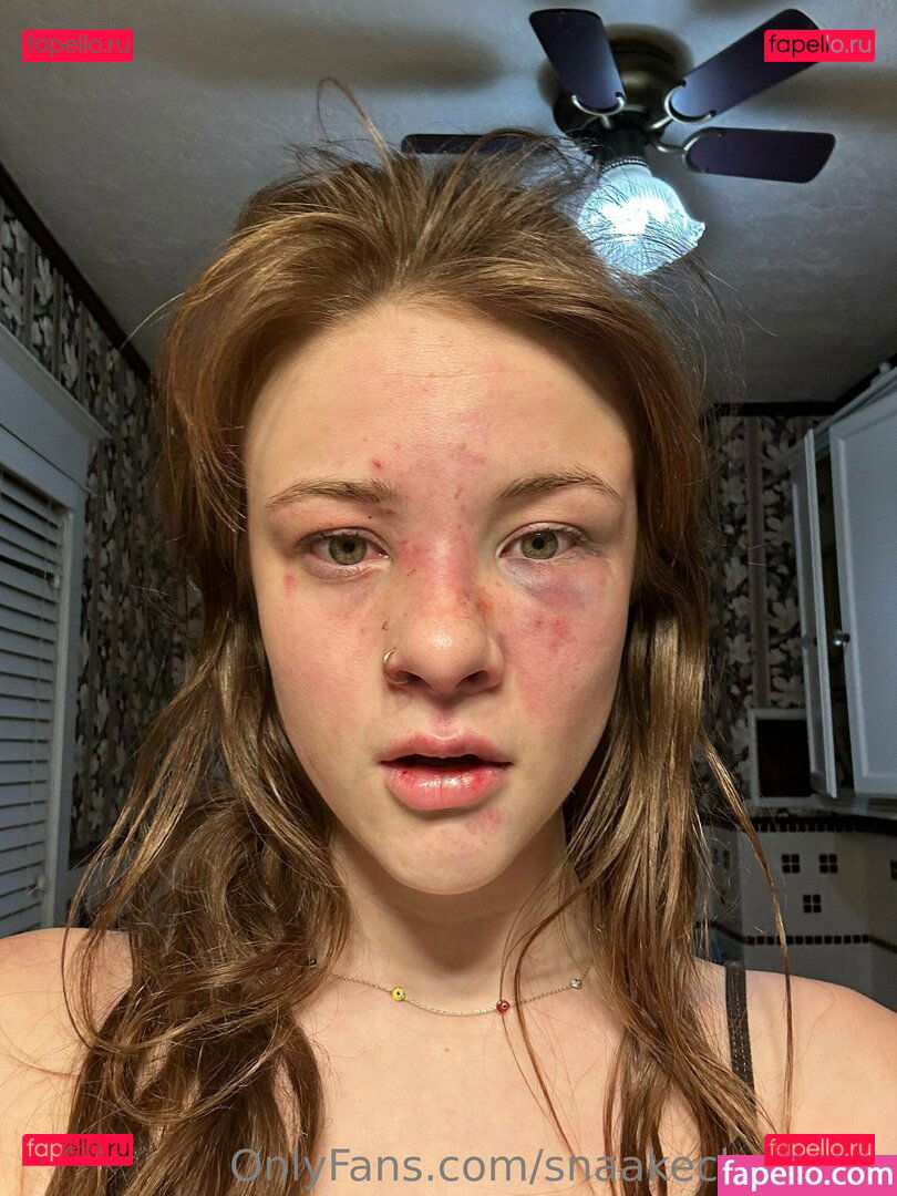 riley_w02 / snaakecharmerr / snaeckers Onlyfans Photo Gallery 