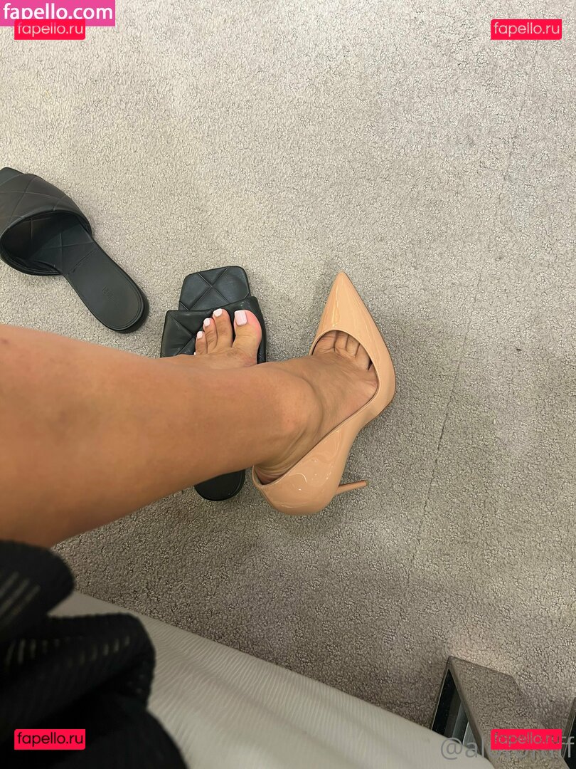 alittleoftiff Nude Onlyfans Photo 43