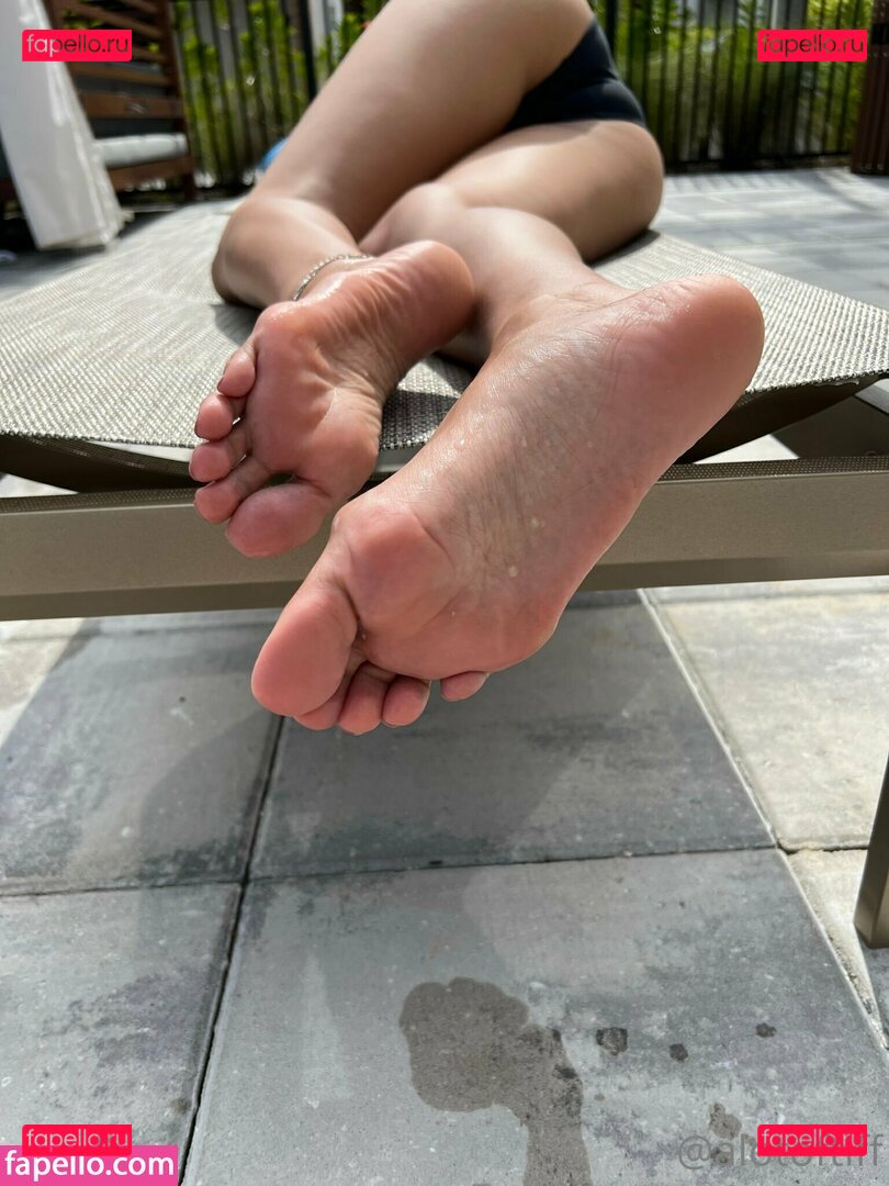 alittleoftiff Nude Onlyfans Photo 12