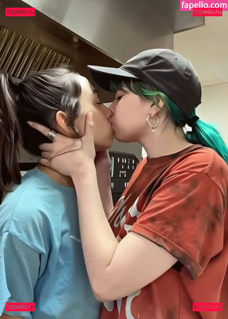 i.lov.u.momo Fakes Onlyfans Photo Gallery 