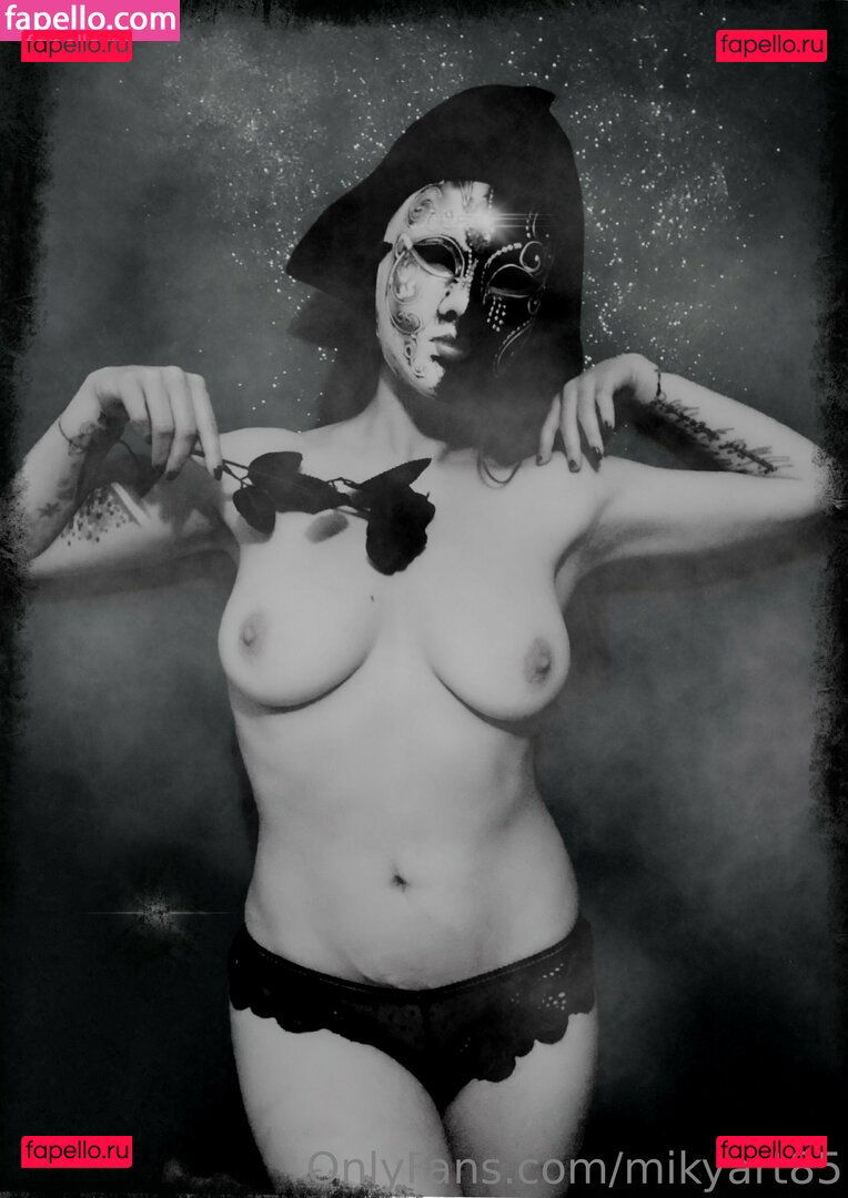 michela_militano_artista_ / mikyart85 Onlyfans Photo Gallery 