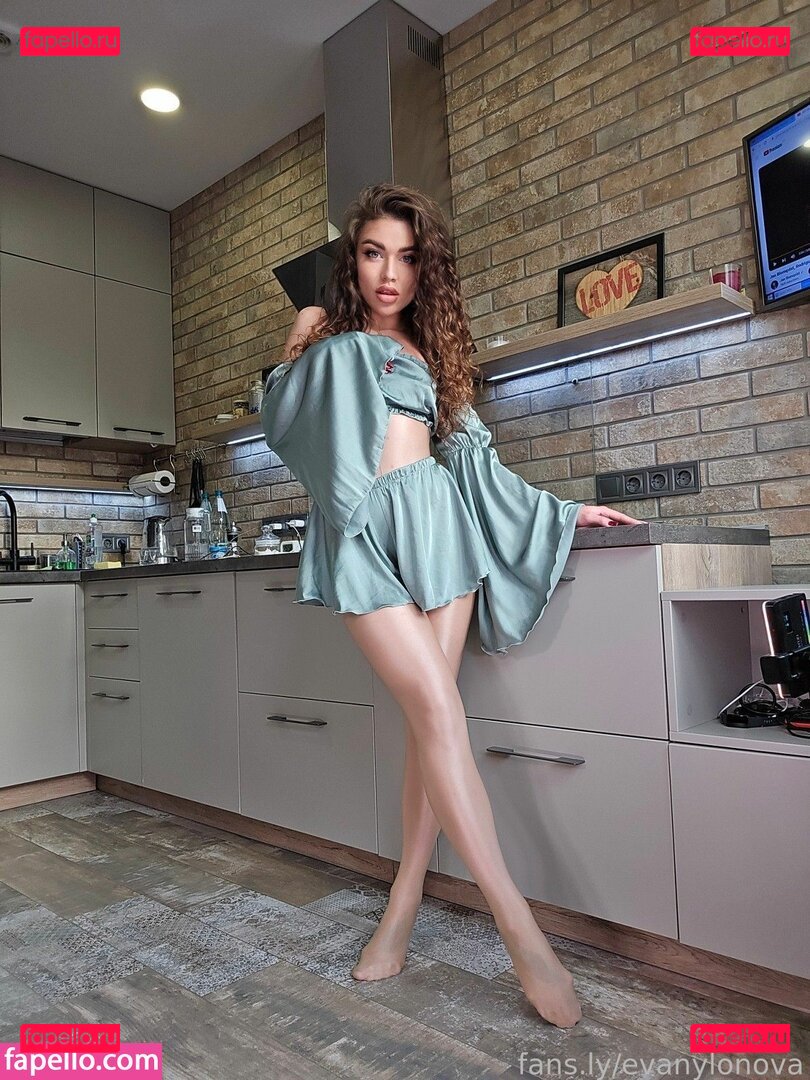 evanylonova Nude Onlyfans Photo 47