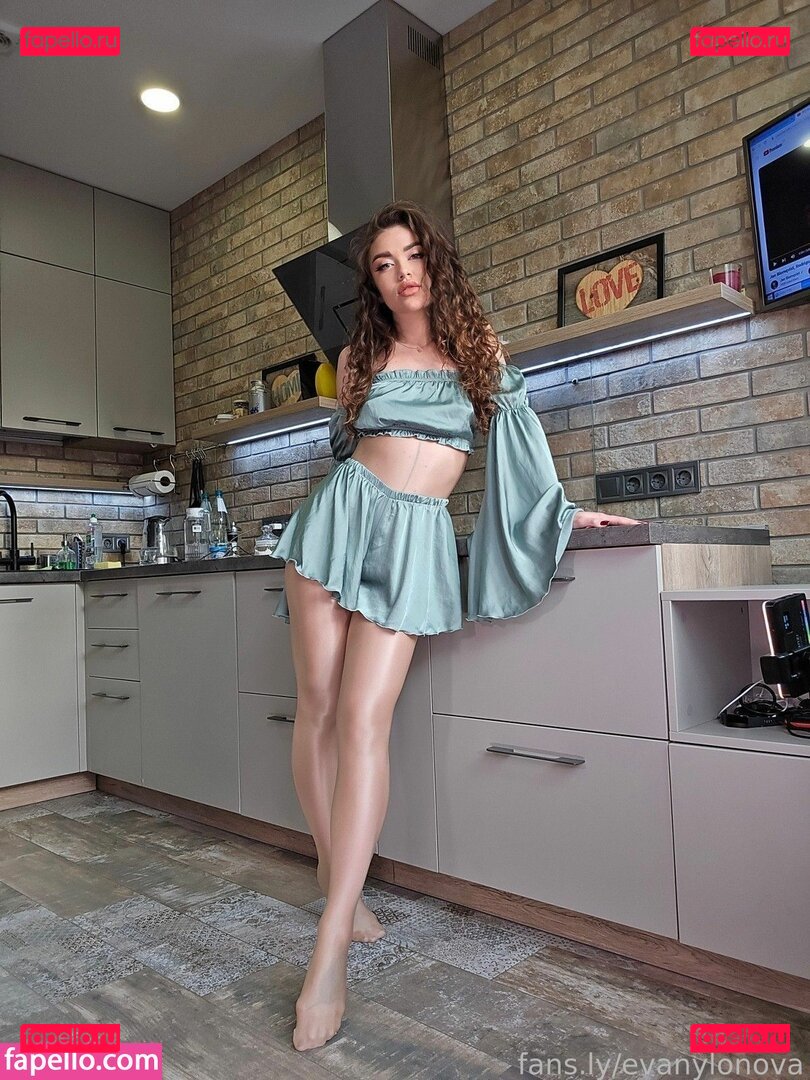 evanylonova Nude Onlyfans Photo 41