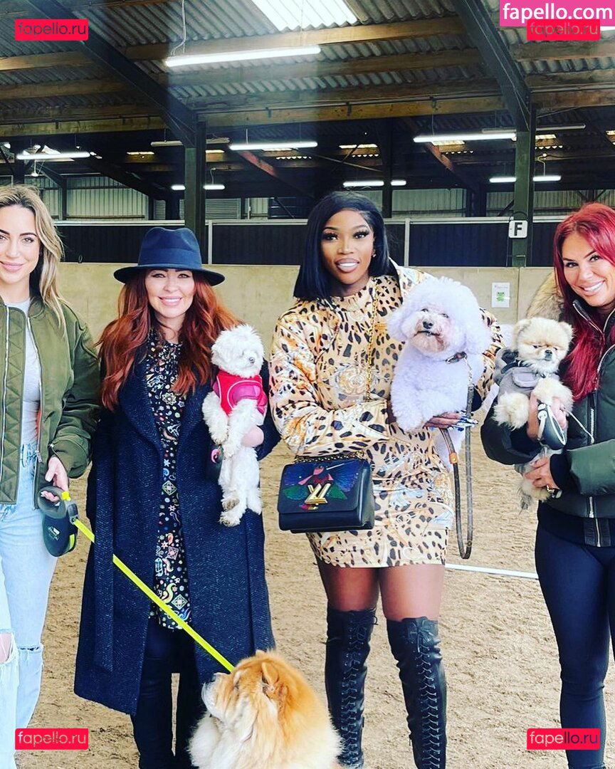 Natasha Hamilton / natashahamilton / stacyblk Onlyfans Photo Gallery 