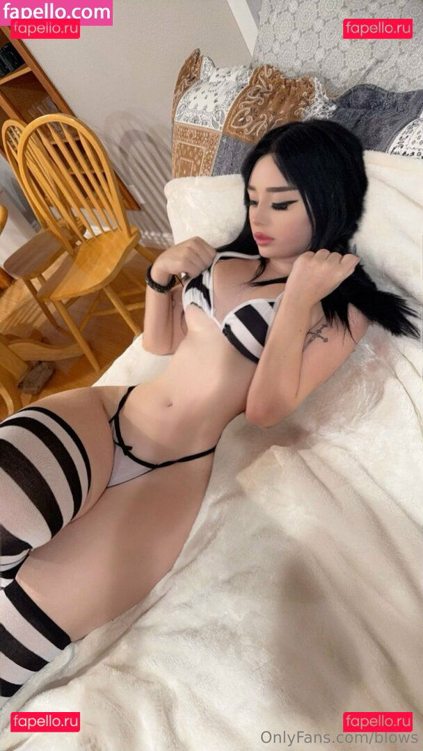 blows / itsblows / lain Onlyfans Photo Gallery 