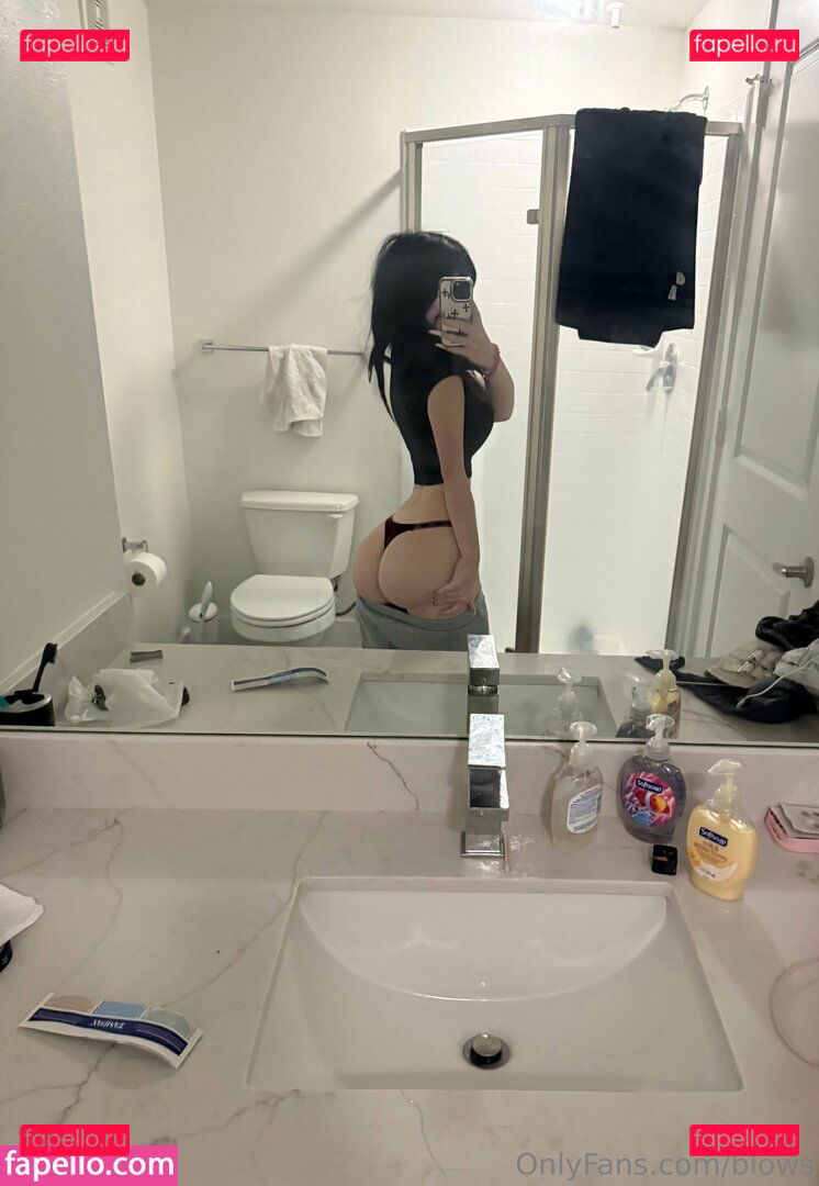 blows / itsblows / lain Onlyfans Photo Gallery 