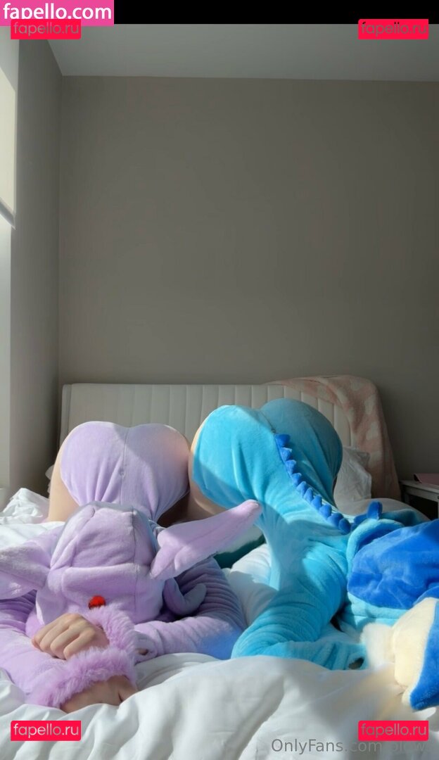 blows / itsblows / lain Onlyfans Photo Gallery 