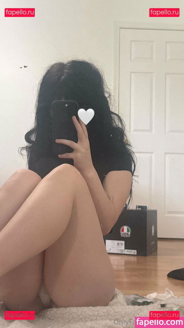 blows / itsblows / lain Onlyfans Photo Gallery 