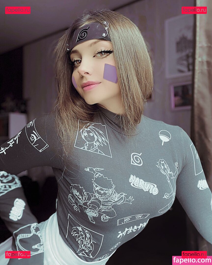 Evelinaava / by_evelinka / patreonevelinaava Onlyfans Photo Gallery 