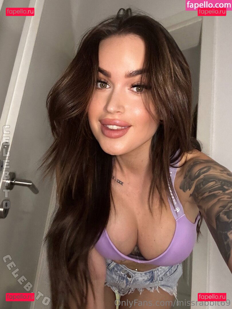 missrabbit69 / paula.hse Onlyfans Photo Gallery 