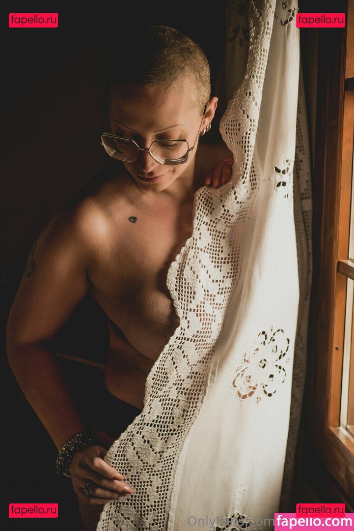 madrenaturah / themadrenatura Onlyfans Photo Gallery 