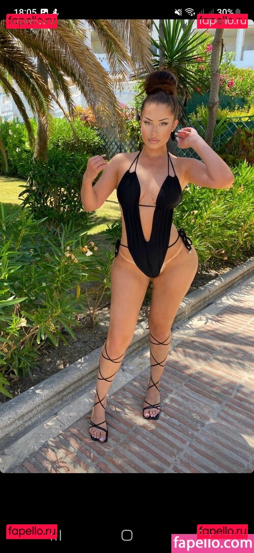 LauraLianaJane Nude Onlyfans Photo 37