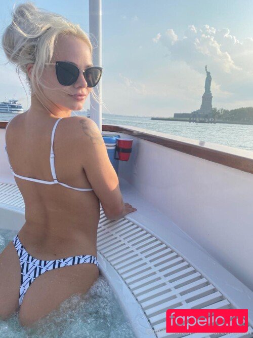 Elsa Jean Nude Onlyfans Photo 27