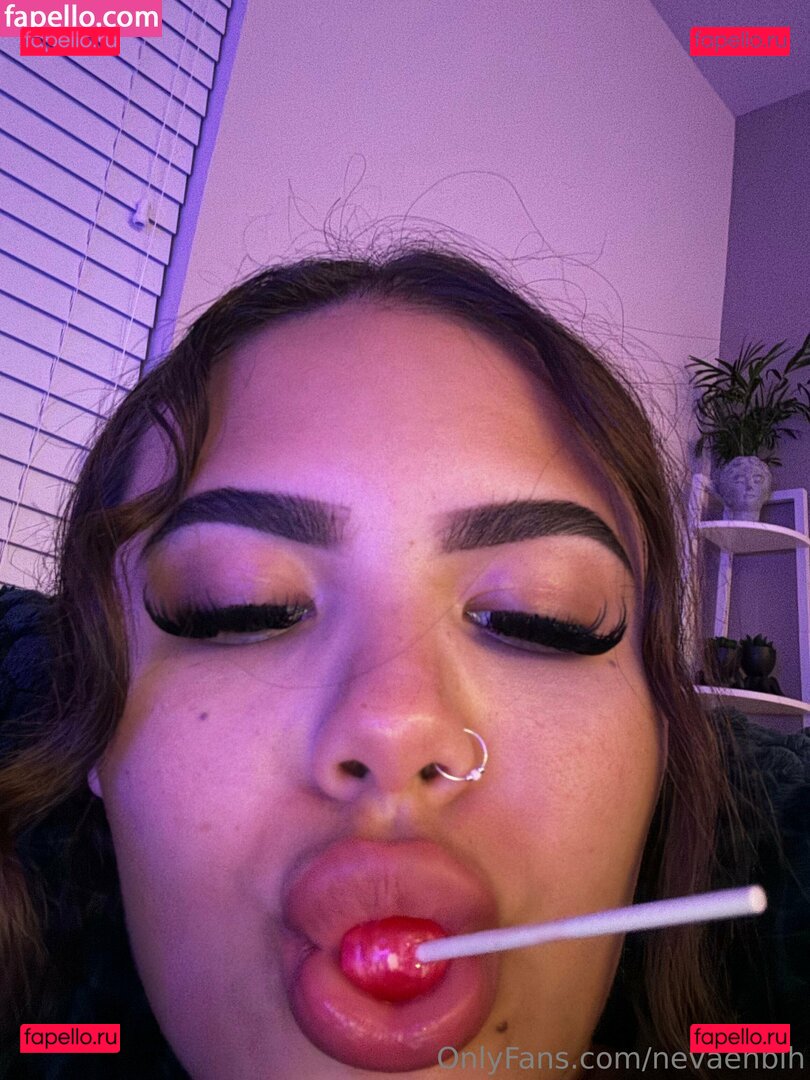 nevaehbih Onlyfans Photo Gallery 