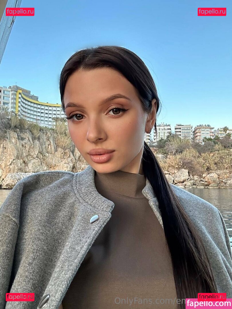 emma_emmyy / emmyy.yu Onlyfans Photo Gallery 