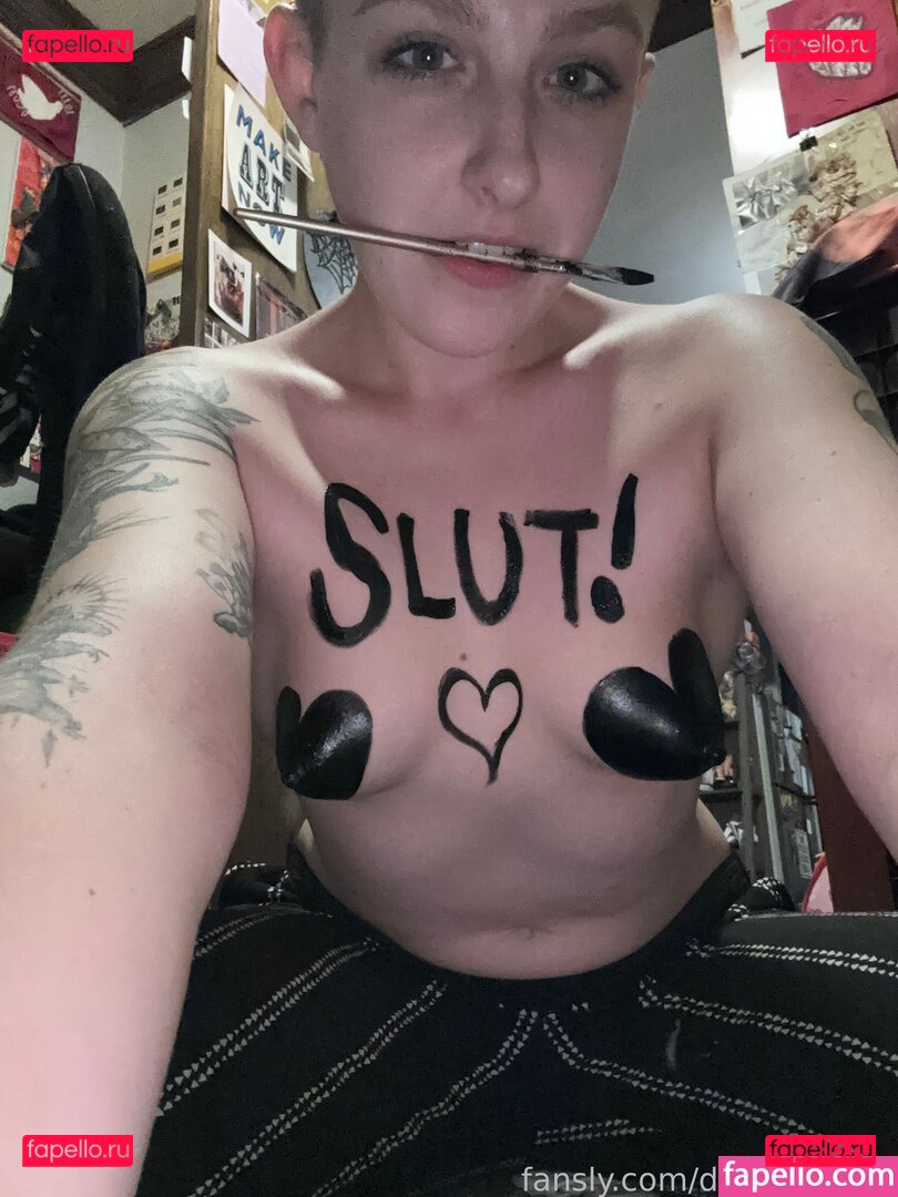 d11rtydarling / d1rtydarling Onlyfans Photo Gallery 