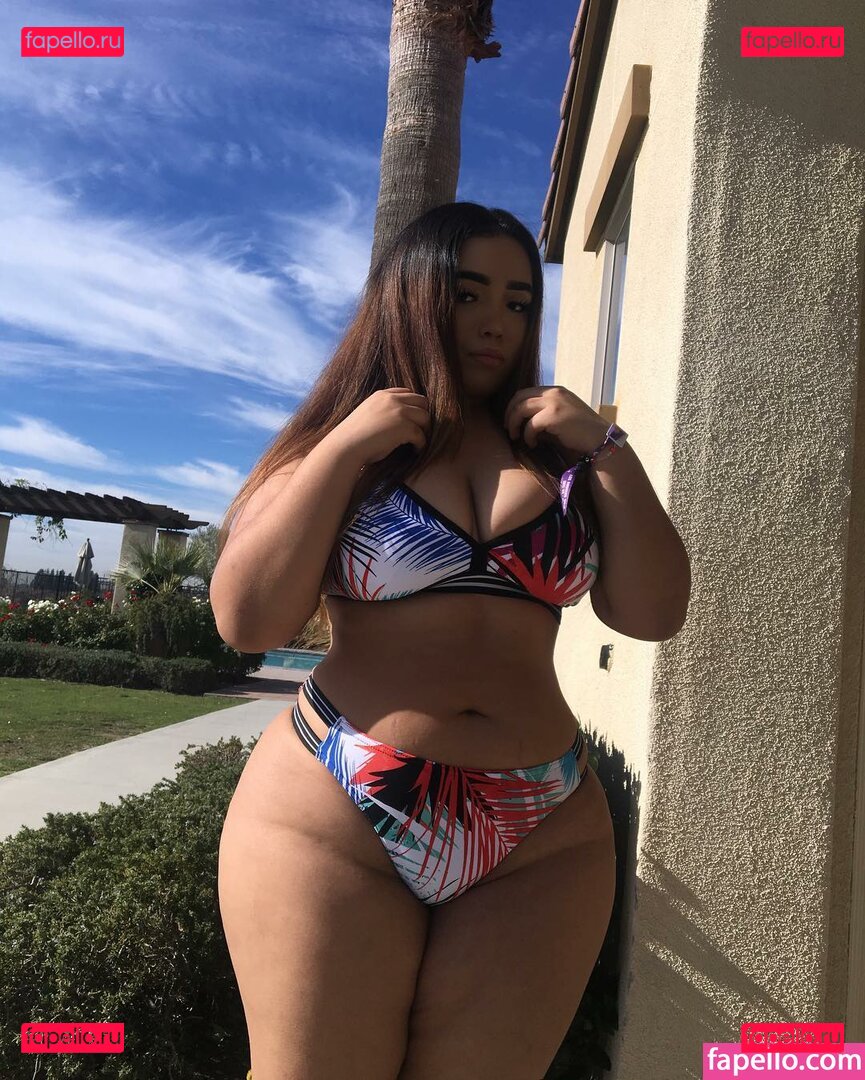 Jenessa Nude Onlyfans Photo 25