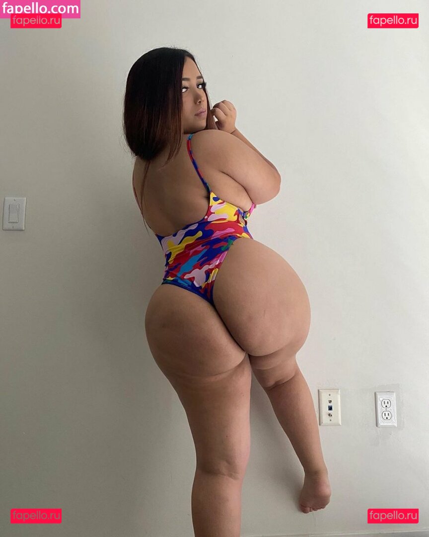 Jenessa Nude Onlyfans Photo 3